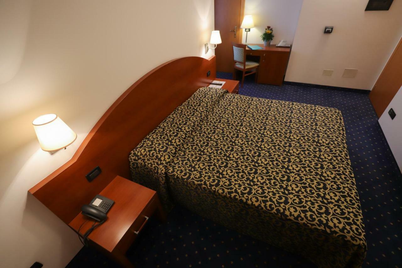 Hotel Da Roberto Lazise Dış mekan fotoğraf