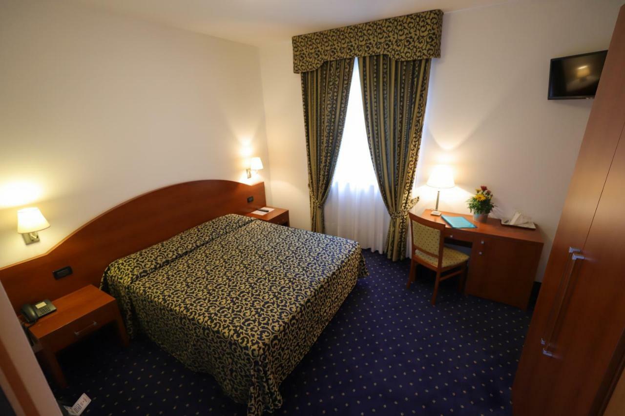 Hotel Da Roberto Lazise Dış mekan fotoğraf