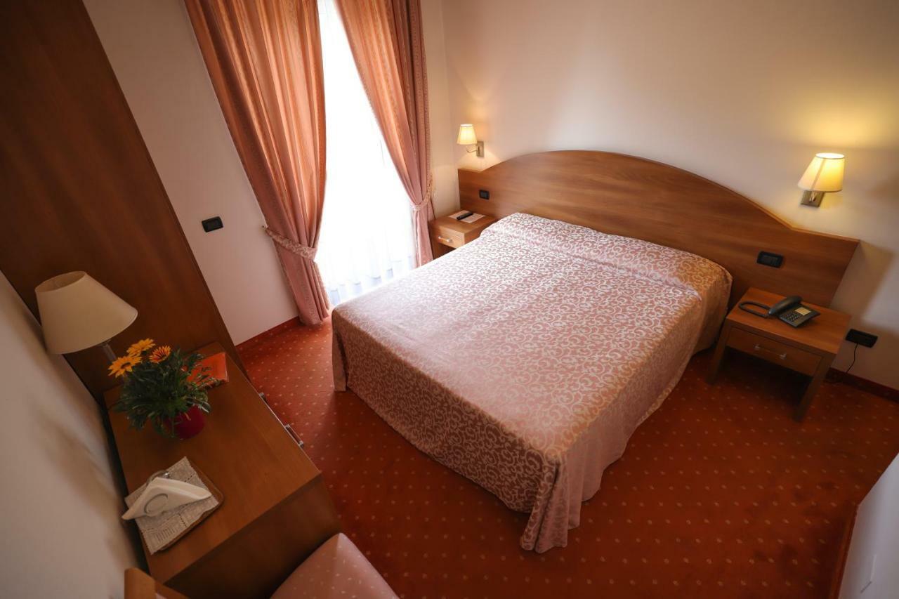 Hotel Da Roberto Lazise Dış mekan fotoğraf