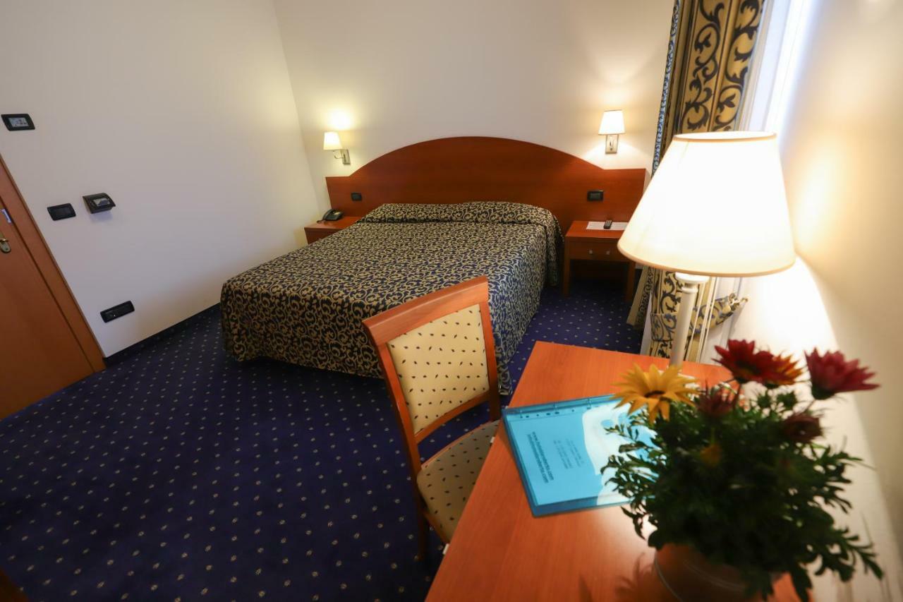 Hotel Da Roberto Lazise Dış mekan fotoğraf