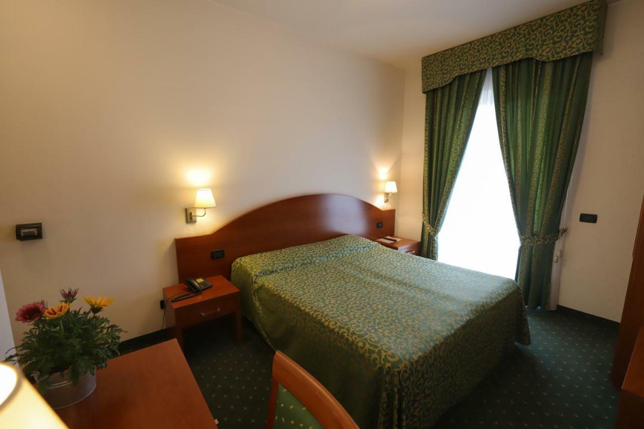 Hotel Da Roberto Lazise Dış mekan fotoğraf