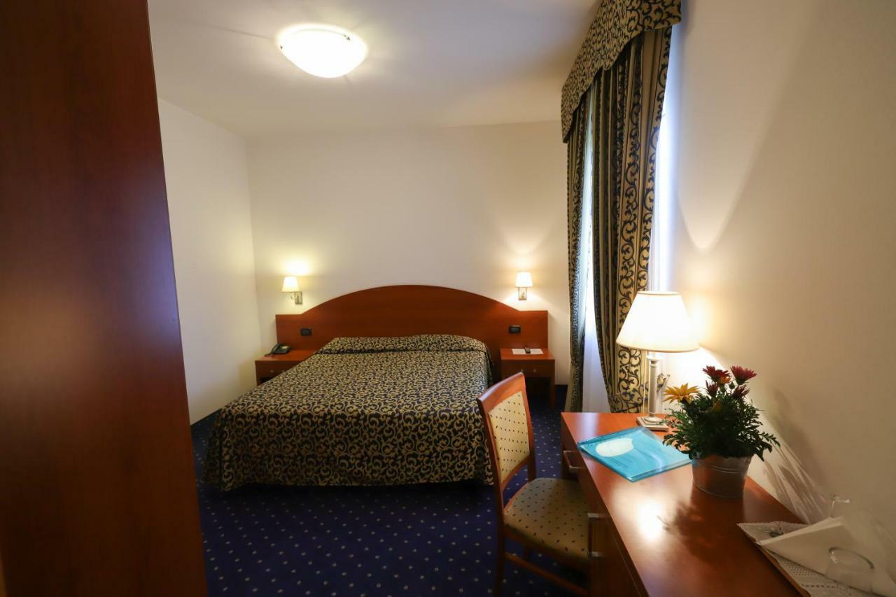 Hotel Da Roberto Lazise Dış mekan fotoğraf