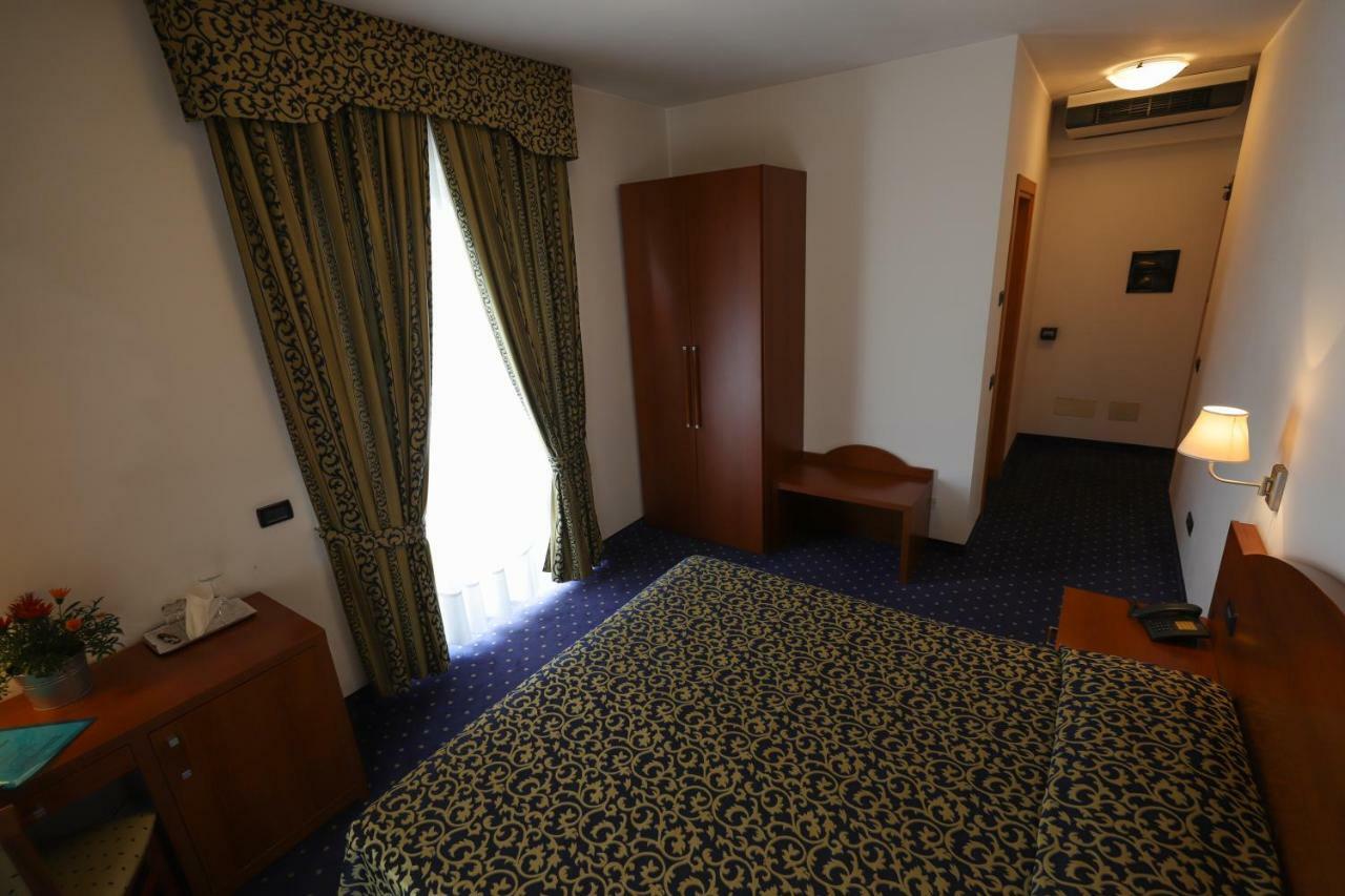 Hotel Da Roberto Lazise Dış mekan fotoğraf