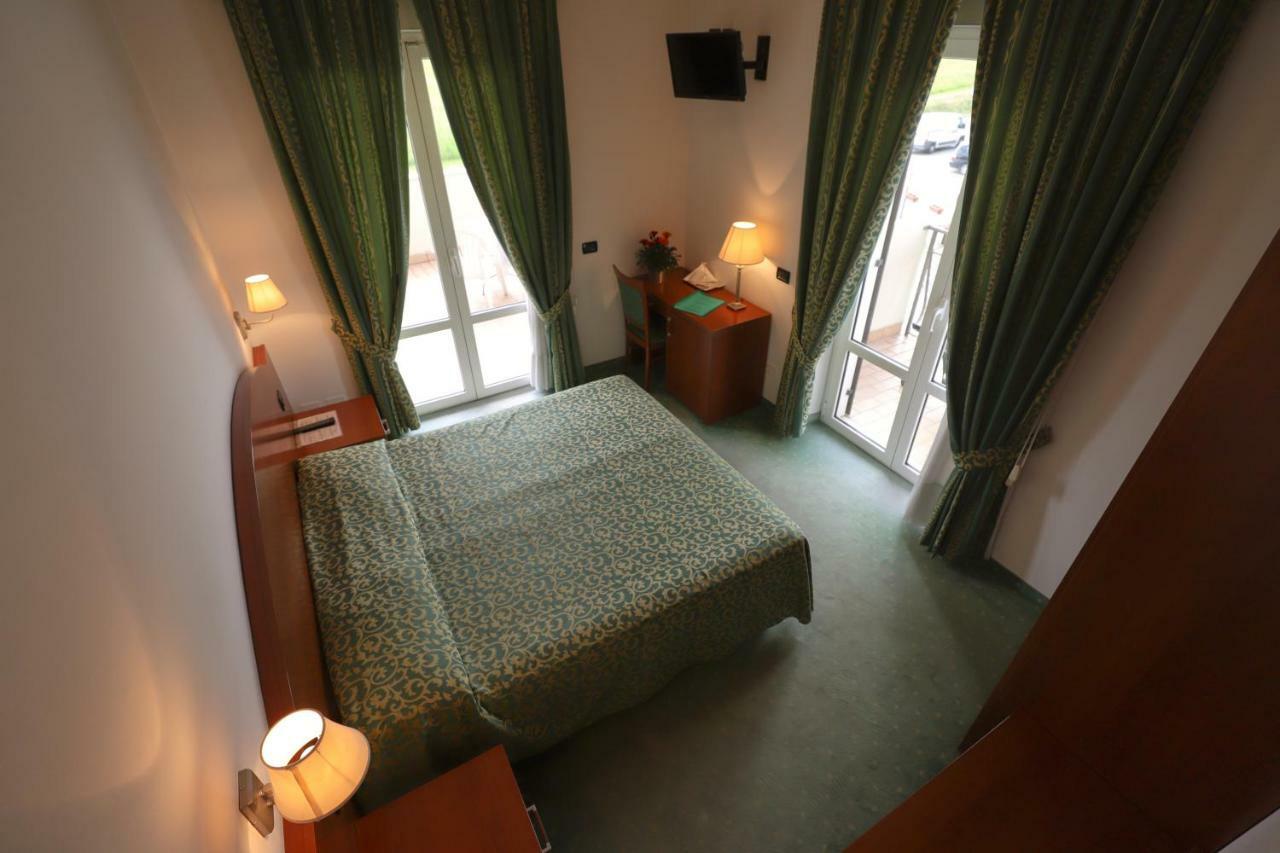 Hotel Da Roberto Lazise Dış mekan fotoğraf