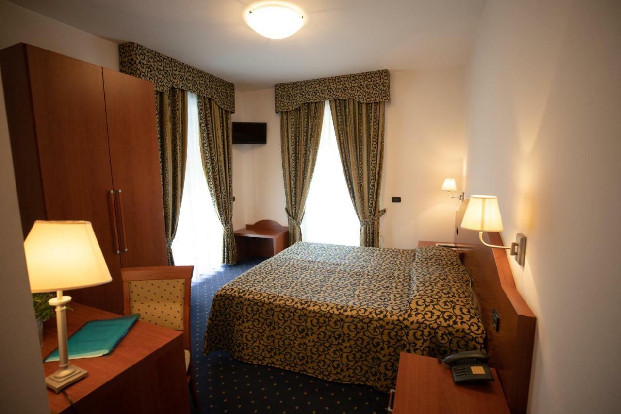 Hotel Da Roberto Lazise Dış mekan fotoğraf