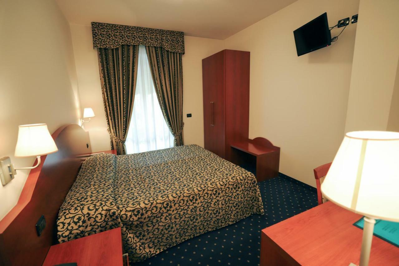 Hotel Da Roberto Lazise Dış mekan fotoğraf